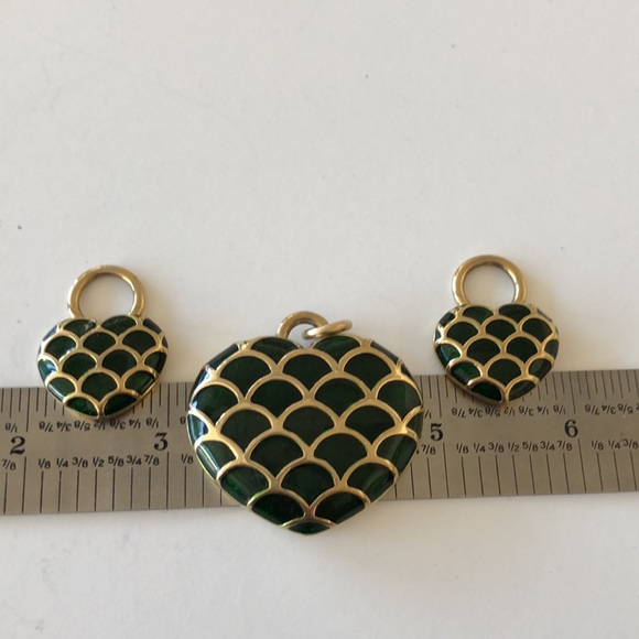 3pc Agatha forest green Enamel heart Pendant Collection Gold tone - Picture 5 of 7